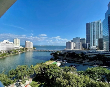 495 Brickell Ave - Photo Thumbnail 0