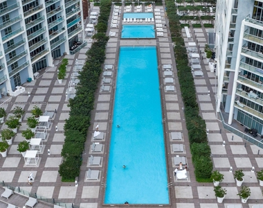 495 Brickell Ave - Photo Thumbnail 41