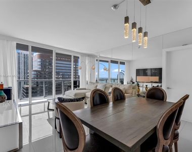 495 Brickell Ave - Photo Thumbnail 1