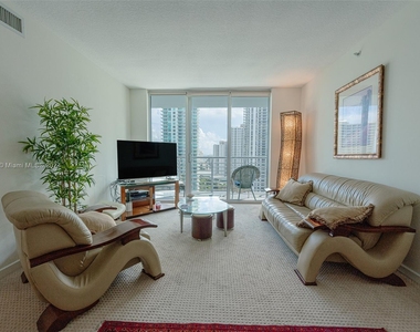 325 S Biscayne Blvd - Photo Thumbnail 17