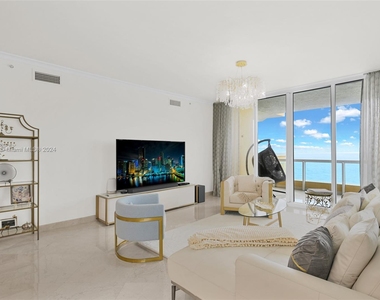 17875 Collins Ave - Photo Thumbnail 6