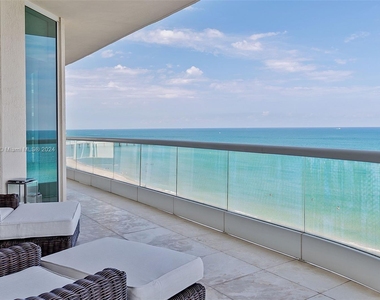 16047 Collins Ave - Photo Thumbnail 16