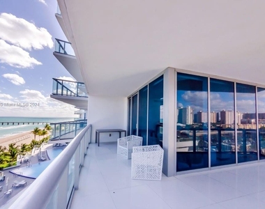 17001 Collins Ave - Photo Thumbnail 26