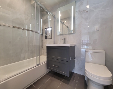 25-70 32nd Street - Photo Thumbnail 5