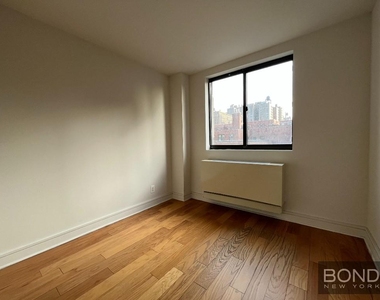 323 West 96th Street - Photo Thumbnail 9