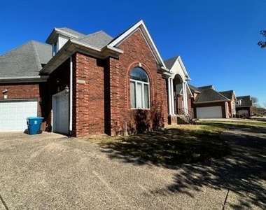 18505 Locust Creek Pl - Photo Thumbnail 1