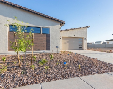 3769 W Antelope Way - Photo Thumbnail 1