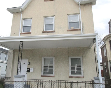 218 E Price Street - Photo Thumbnail 42