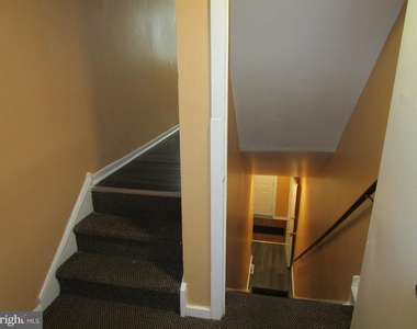 218 E Price Street - Photo Thumbnail 2