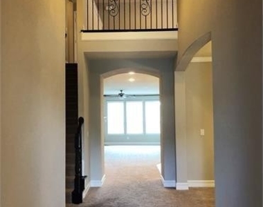 2320 Leeward Place - Photo Thumbnail 20