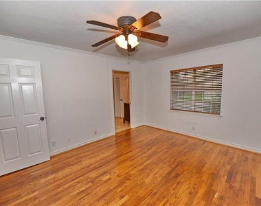 8502 Ridgelea Street - Photo Thumbnail 24