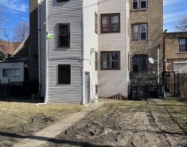 6842 S Calumet Avenue - Photo Thumbnail 9