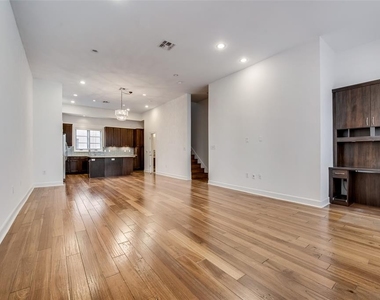 3210 Carlisle Street - Photo Thumbnail 9