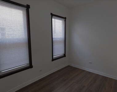 1337 N Lawndale Avenue - Photo Thumbnail 13