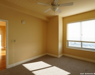 215 Center St. Unit 1404 - Photo Thumbnail 12