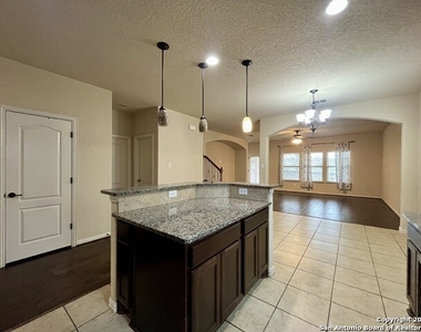 6527 Diego Ln - Photo Thumbnail 7