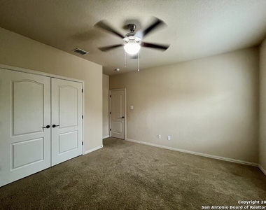 6527 Diego Ln - Photo Thumbnail 21