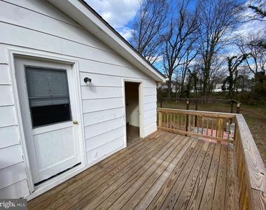 6037 Rosedale Dr - Photo Thumbnail 8