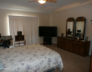 3050 Chemehuevi Blvd - Photo Thumbnail 10