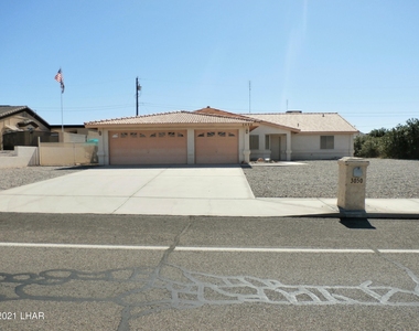 3050 Chemehuevi Blvd - Photo Thumbnail 0