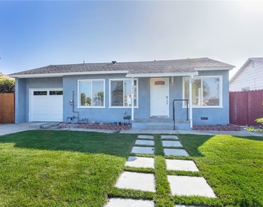 7512 Balboa Boulevard - Photo Thumbnail 0