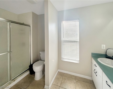 1005 Sw 18th Avenue - Photo Thumbnail 15