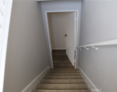 1463 Rabbit Peak Way - Photo Thumbnail 14