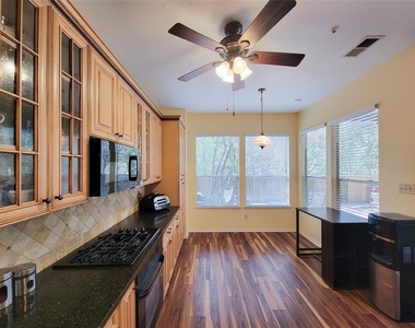 43 Breezy Point Place - Photo Thumbnail 15