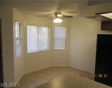 713 Rock Springs Drive - Photo Thumbnail 5