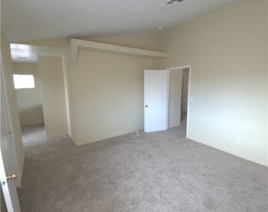 4214 Dobson Drive - Photo Thumbnail 14