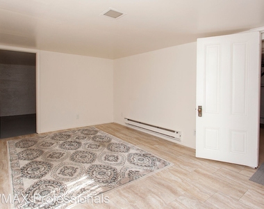 1102 Codel Way - Photo Thumbnail 5