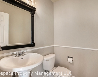 2121 Maples Place - Photo Thumbnail 32