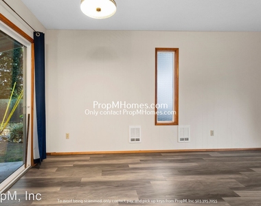 10042 Sw Garrett Street Unit 3 - Photo Thumbnail 1