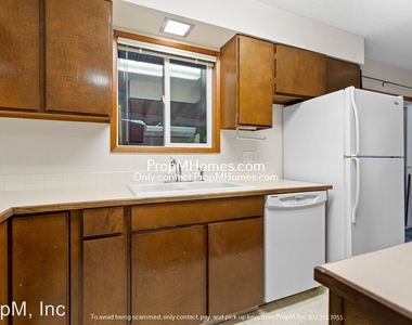 10042 Sw Garrett Street Unit 3 - Photo Thumbnail 2