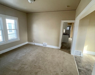 1403 Rawson Ave Apt 1 - Photo Thumbnail 10