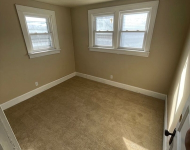 1403 Rawson Ave Apt 1 - Photo Thumbnail 8