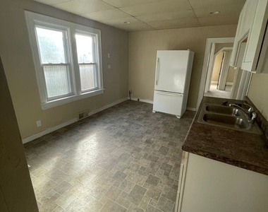 1403 Rawson Ave Apt 1 - Photo Thumbnail 14