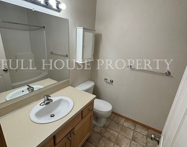 3762 Barger Dr. - Photo Thumbnail 16