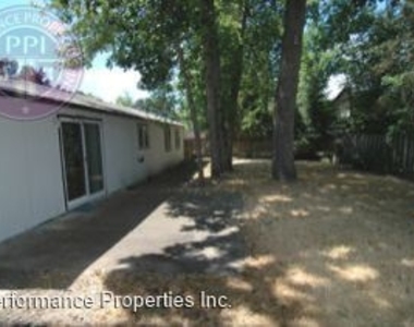 17951 Sw Arborcrest Court - Photo Thumbnail 18