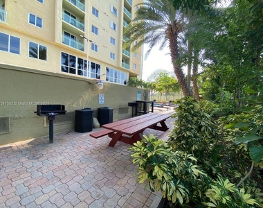 3500 Coral Way - Photo Thumbnail 33