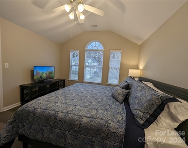 141 Poplar Woods Drive - Photo Thumbnail 21