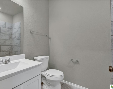 267 Kinsley Way - Photo Thumbnail 16