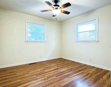 1006 Linwood Avenue - Photo Thumbnail 12