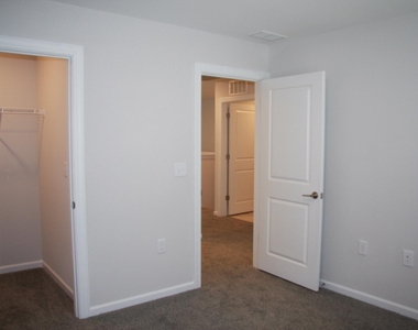 2520 Hutch Lane - Photo Thumbnail 27