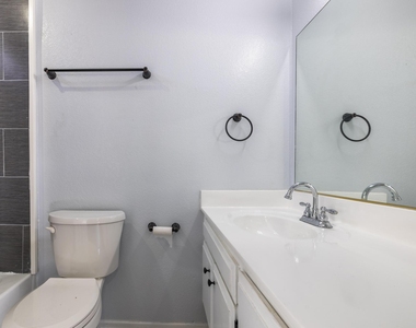 1523 E Avenue J3 - Photo Thumbnail 11