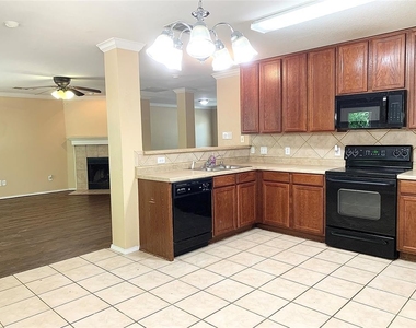 1136 Golden Eagle Court - Photo Thumbnail 34