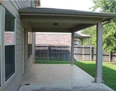 1136 Golden Eagle Court - Photo Thumbnail 4