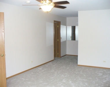 745 Hageman Place - Photo Thumbnail 9