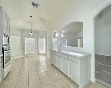 22923 Palomino Creek Court - Photo Thumbnail 26