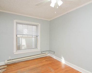 3267 W. Wrightwood, Unit Ay1 - Photo Thumbnail 5